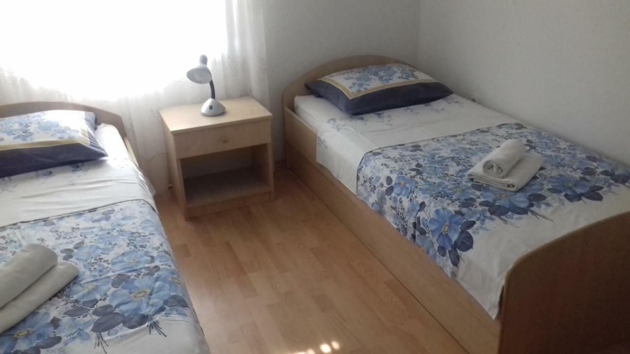 Apartman Jezidzic Kaštela Exterior foto