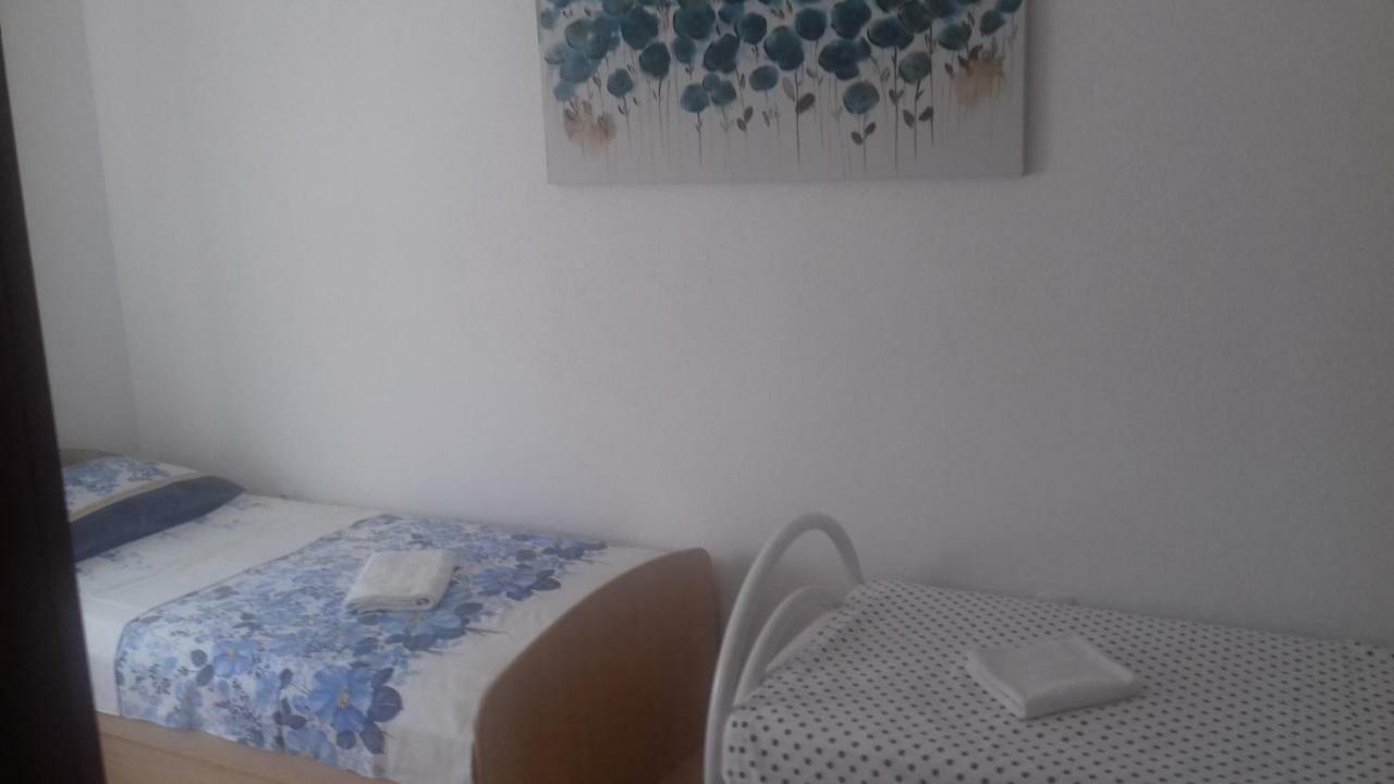 Apartman Jezidzic Kaštela Exterior foto